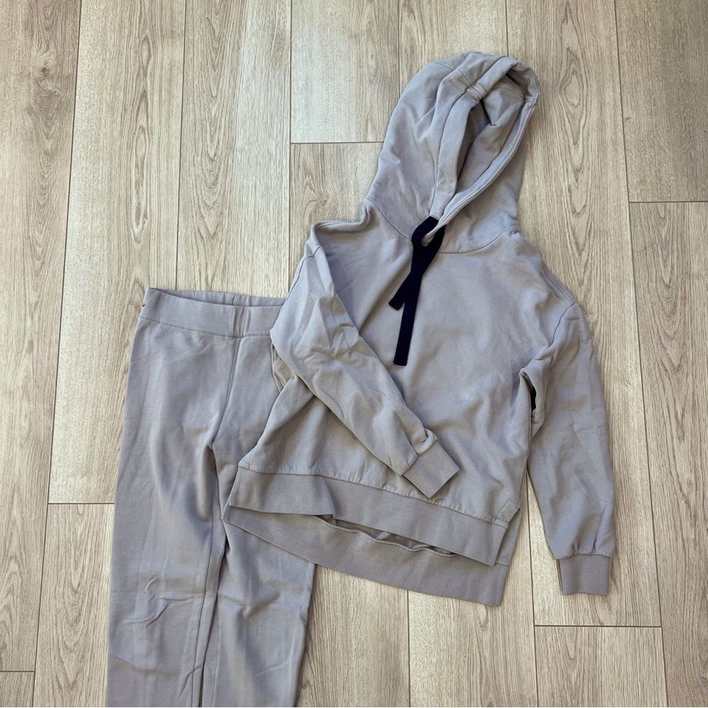 Cuyana Fleece Hoodie and Leggings
